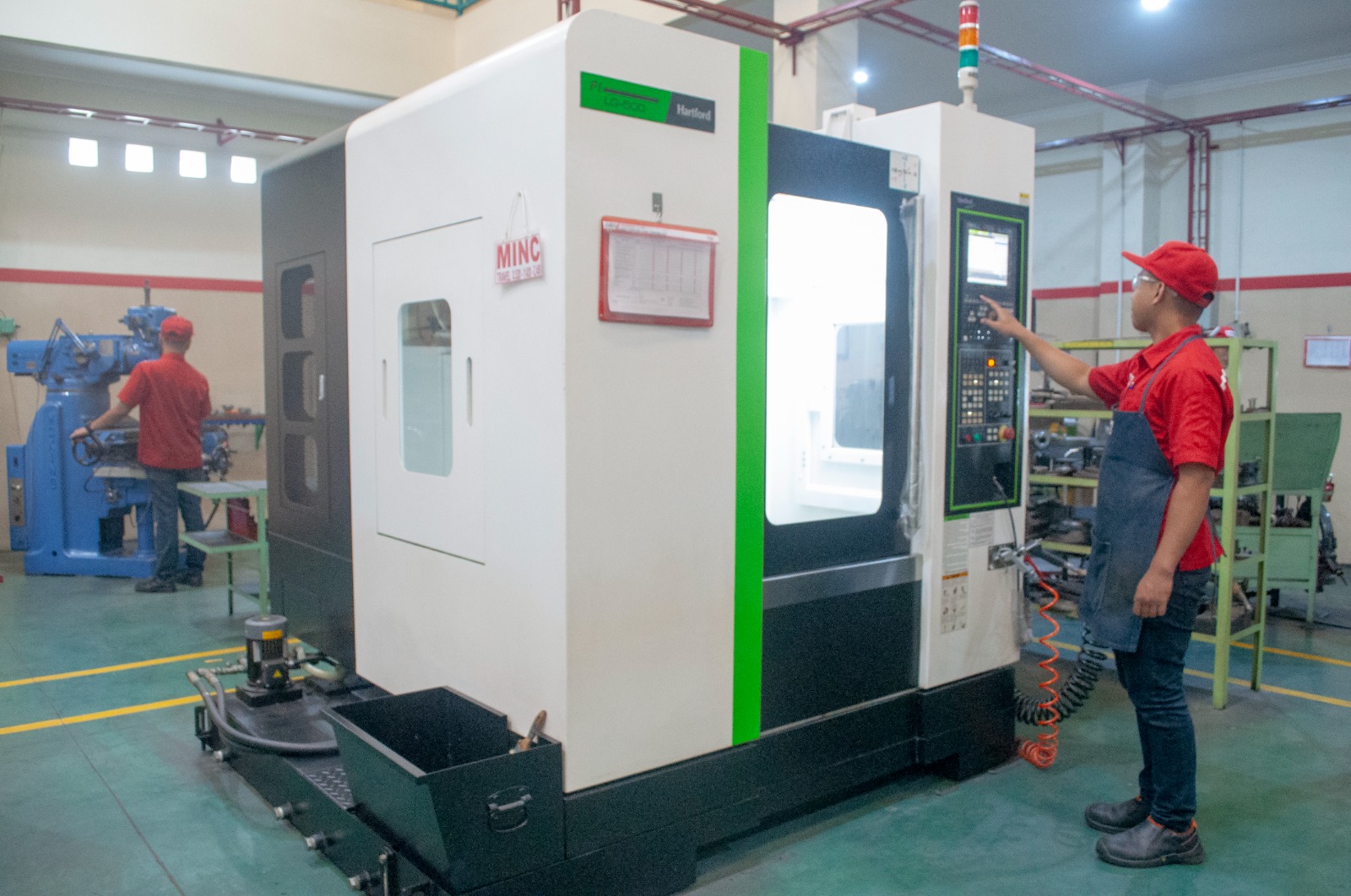 Proses CNC machining di Kawani Tekno Nusantara